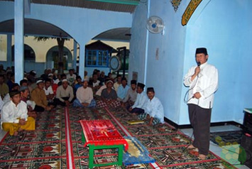 ratusan-napi-pertebal-iman-dengan-nuzulul-quran